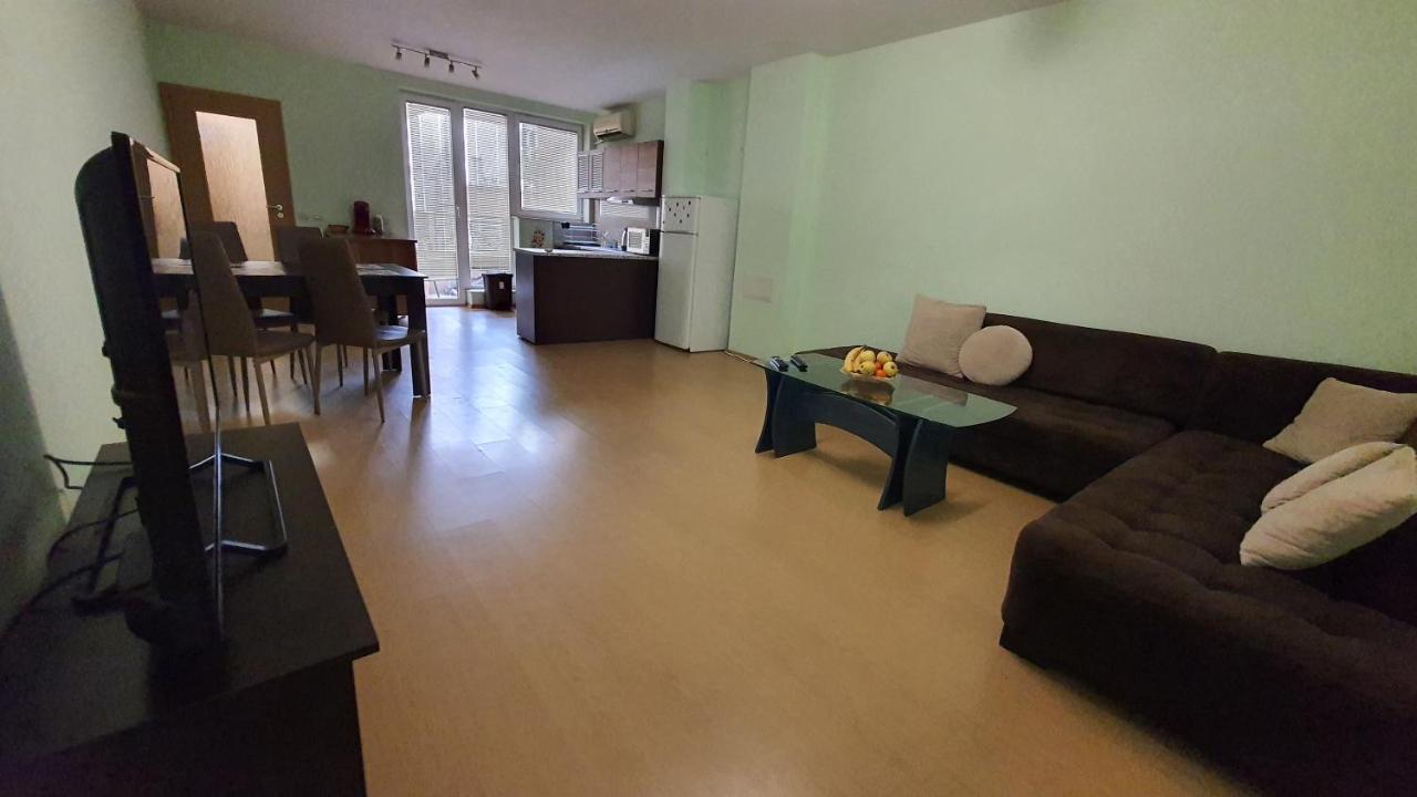 Minimalistic 1Br Flat With A Parking Spot Apartment Varna Luaran gambar