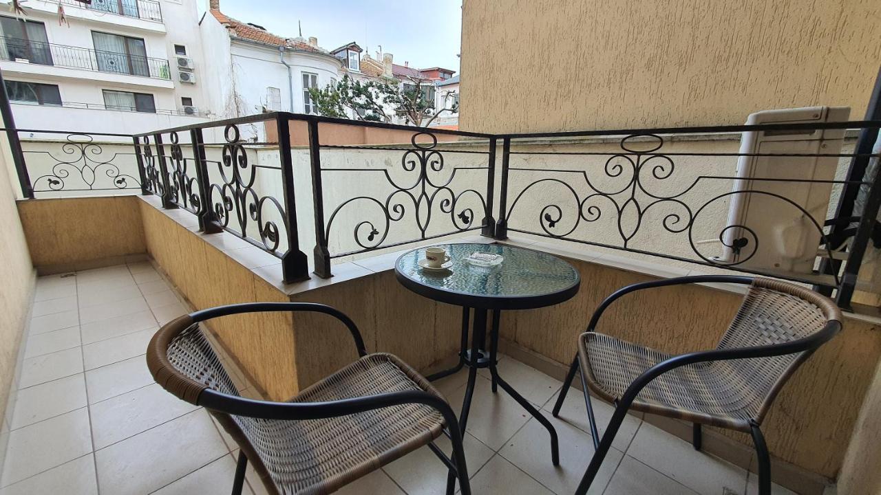 Minimalistic 1Br Flat With A Parking Spot Apartment Varna Luaran gambar